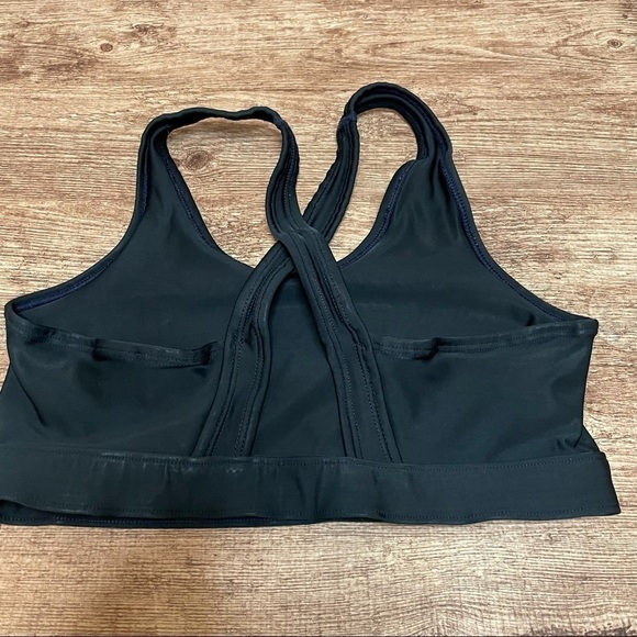 Under Armour Cross Back Sports Bra Black - Picture 2 of 3